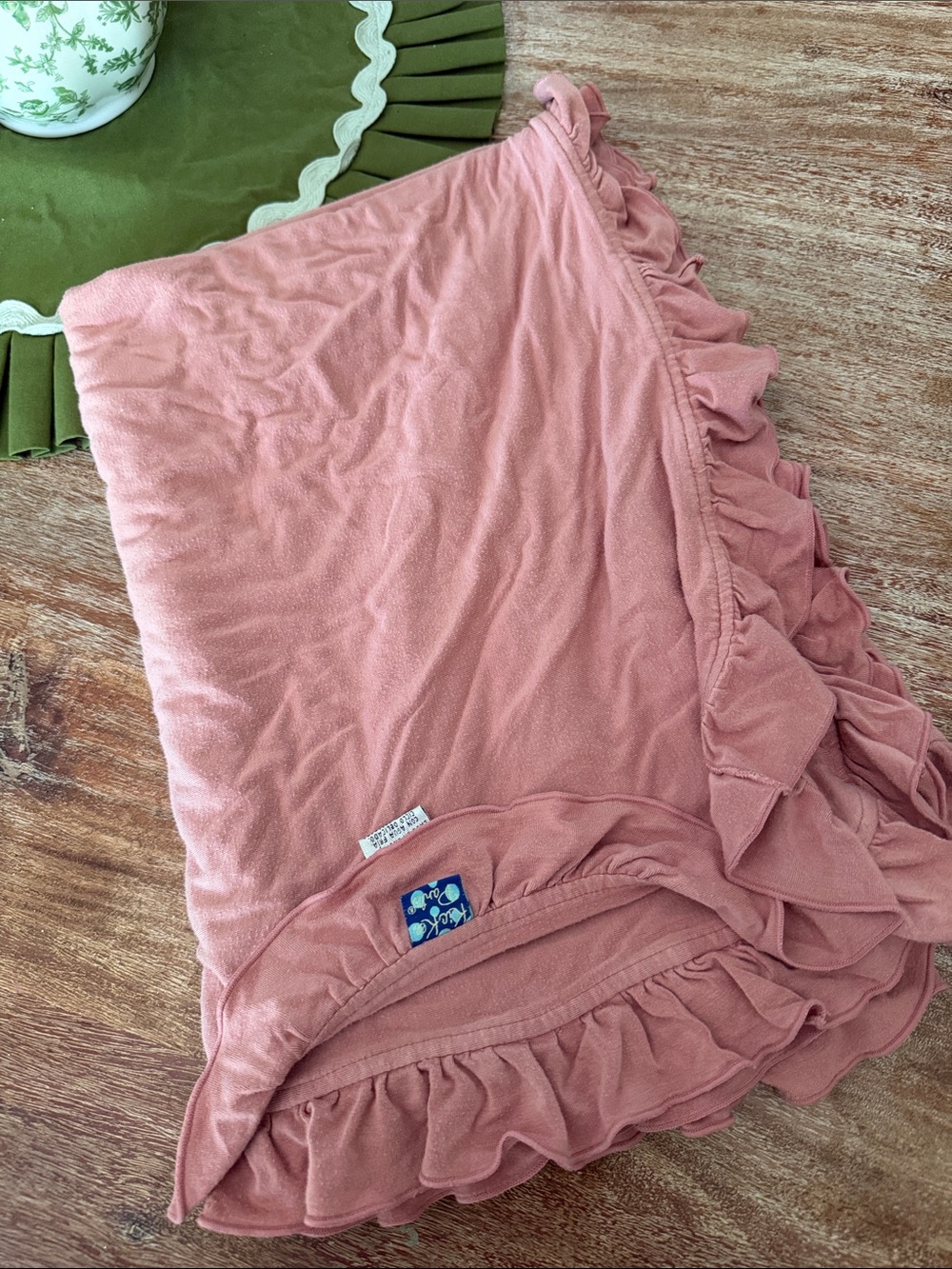 Mauve kickee pants stroller blanket